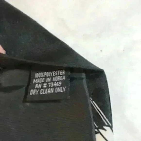 Vintage Looney Tunes Cartoon Mania Tie‎ Necktie Multi Characters Warner Brothers - Picture 8 of 9